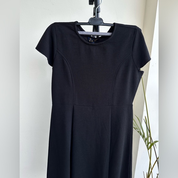 A line Dress - Picture 3 of 5